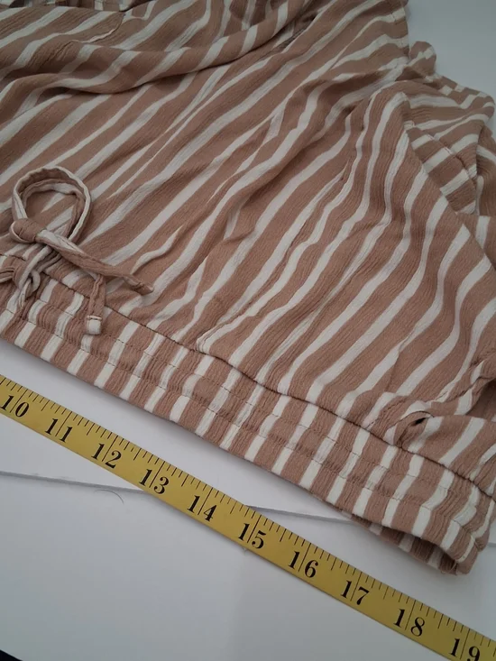 No Boundaries Tan and White Striped High Waist Drawstring Shorts Size XXL - Picture 7 of 9